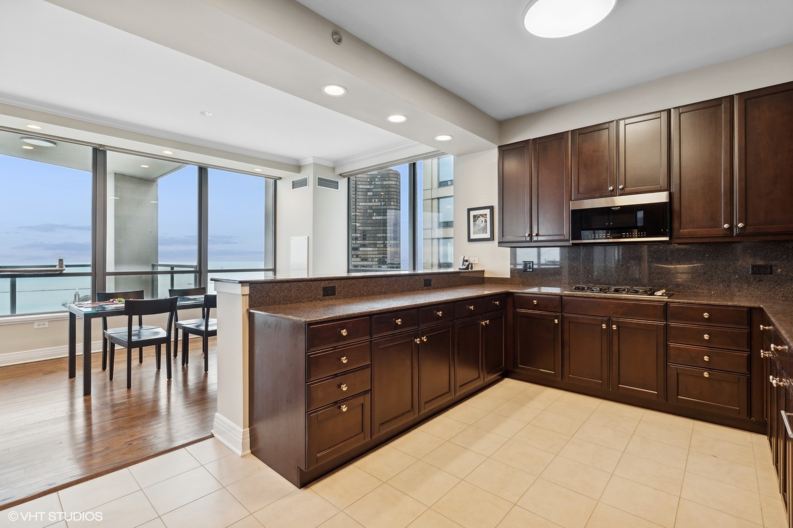 600 N Lake Shore Drive Unit: 3804