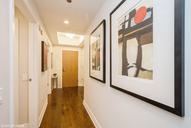 600 N Lake Shore Drive Unit: 2008