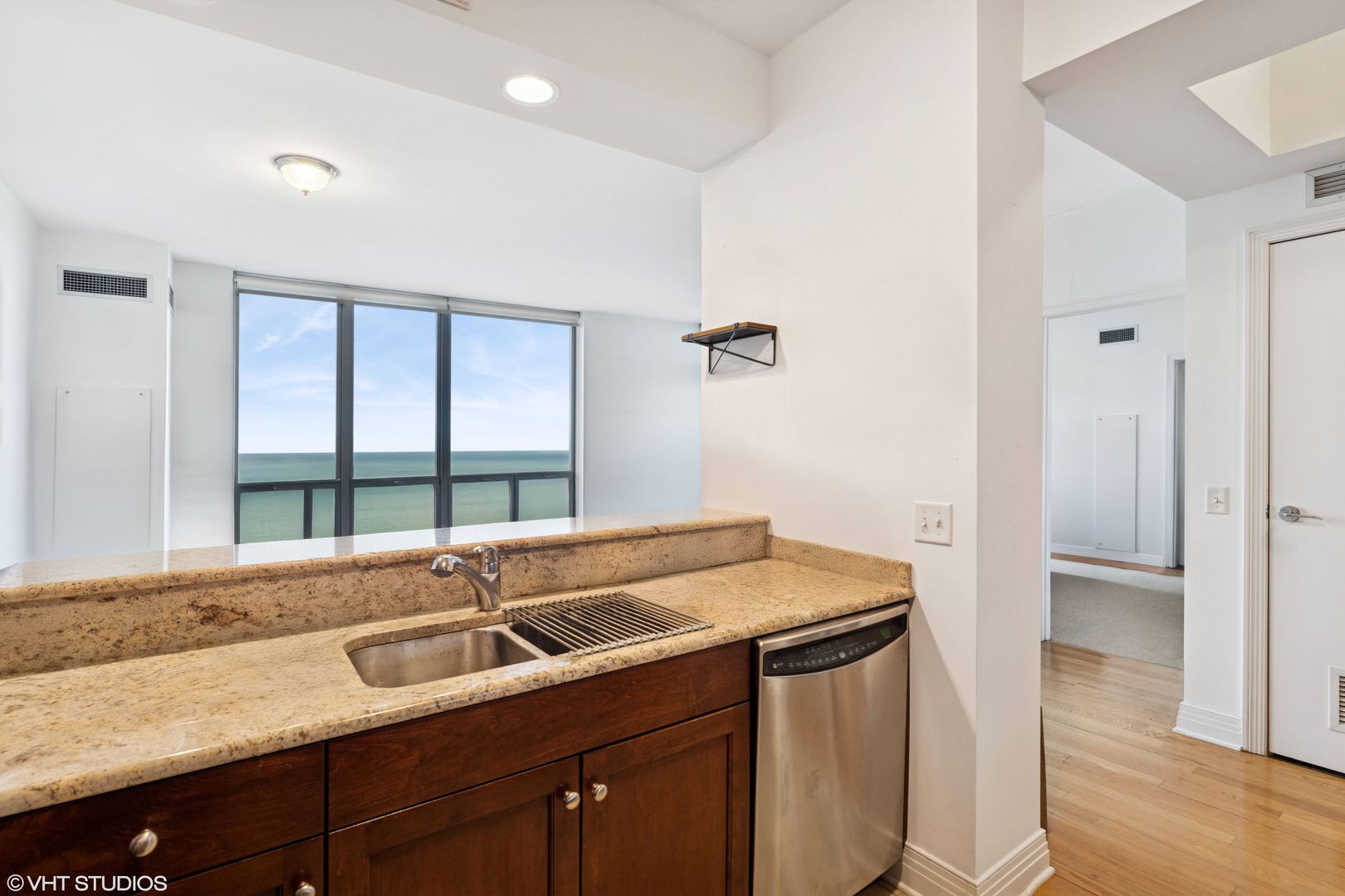 600 N Lake Shore Drive Unit: 4510