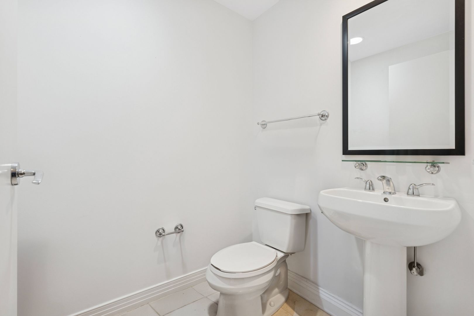 600 N Lake Shore Drive Unit: 4510