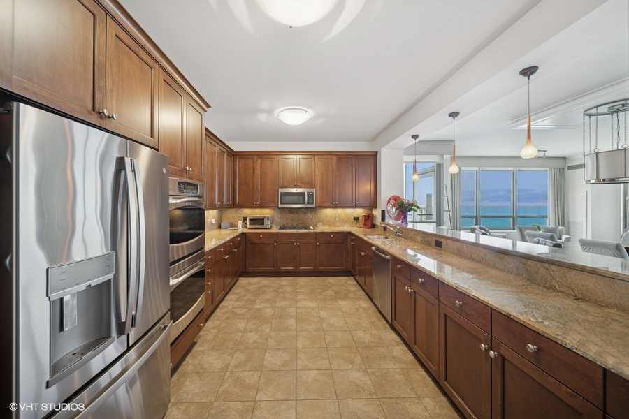 600 N LAKE SHORE Drive Unit: 3105