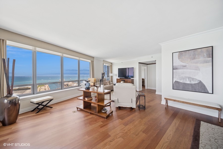 600 N LAKE SHORE Drive Unit: 3105
