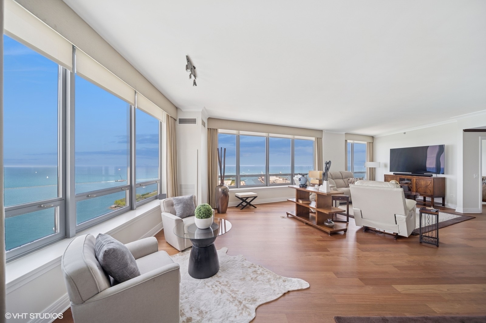 600 N LAKE SHORE Drive Unit: 3105