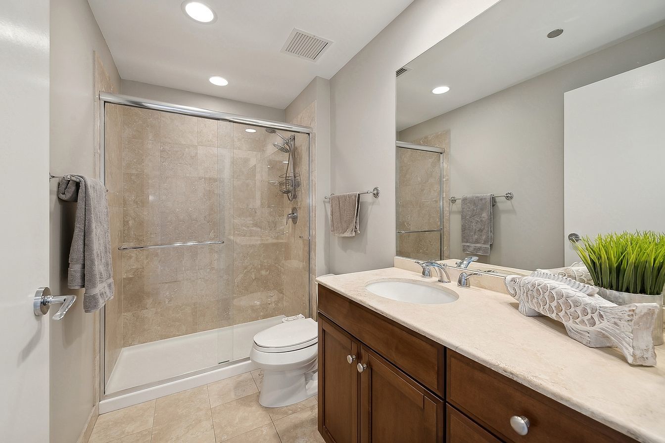 600 N LAKE SHORE Drive Unit: 3508