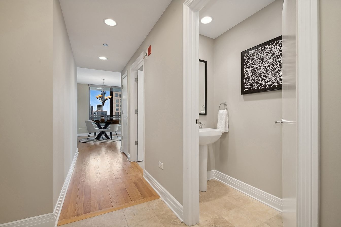 600 N LAKE SHORE Drive Unit: 3508