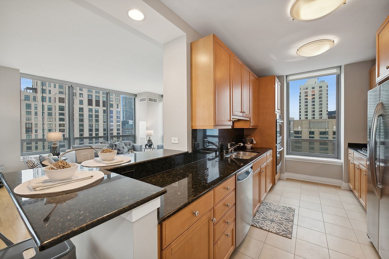 600 N LAKE SHORE Drive Unit: 3508