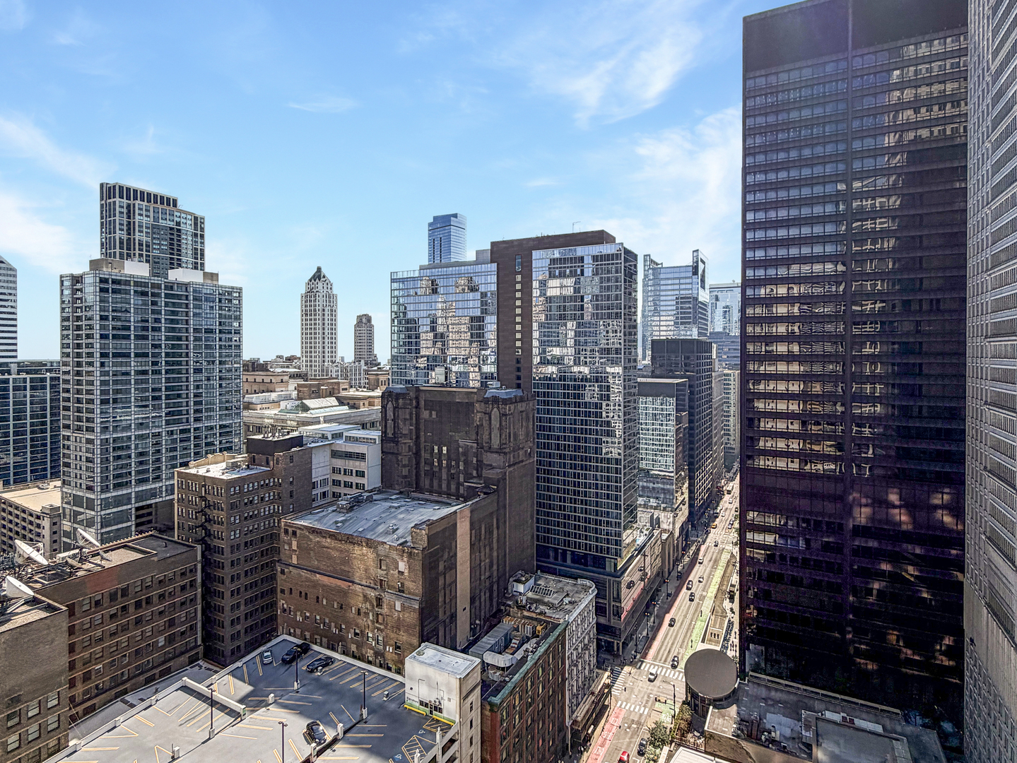 200 N Dearborn Street Unit: 3402