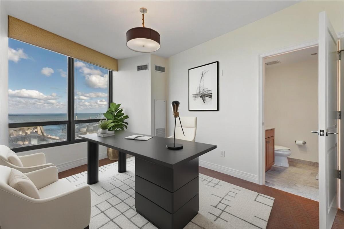 600 N LAKE SHORE Drive Unit: 2105