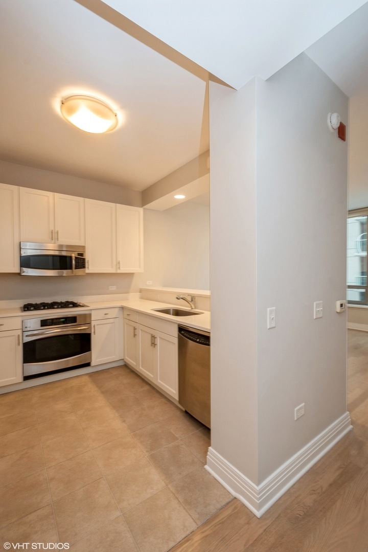 600 N Lake Shore Drive Unit: 2610