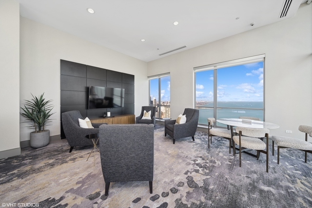 600 N Lake Shore Drive Unit: 1110