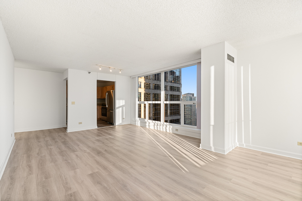 200 N Dearborn Street Unit: 4306