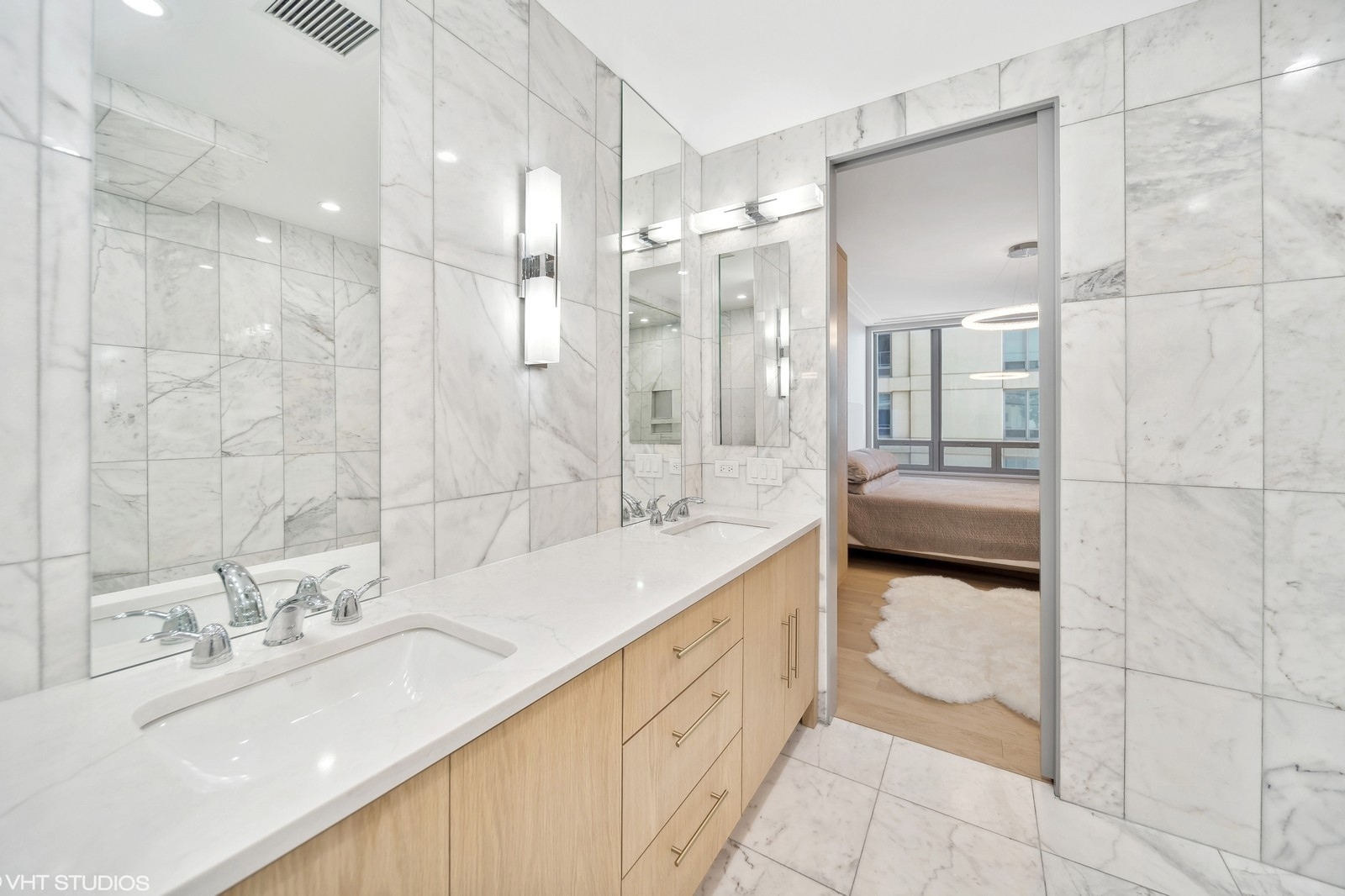 600 N LAKE SHORE Drive Unit: 1511