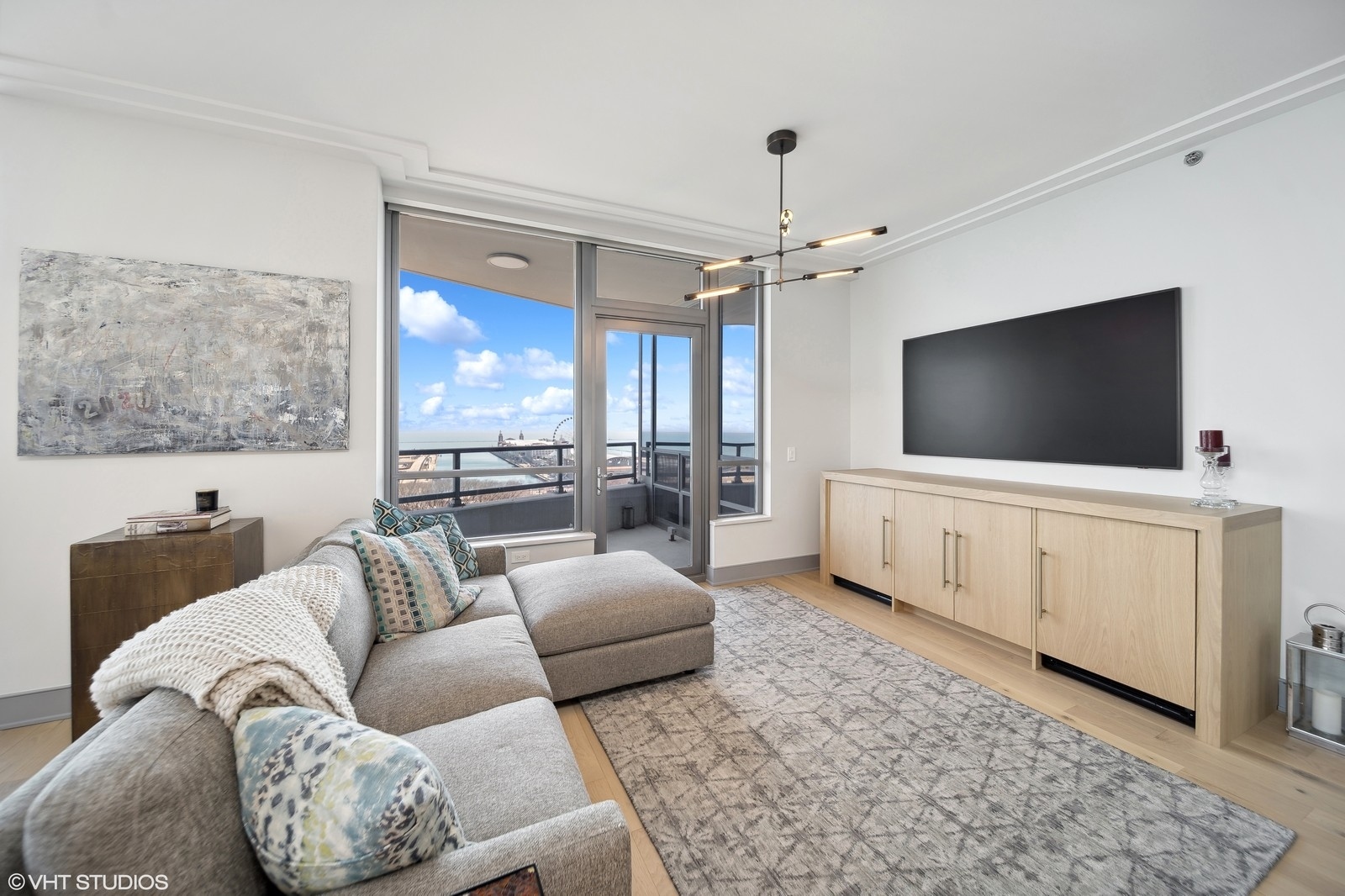 600 N LAKE SHORE Drive Unit: 1511