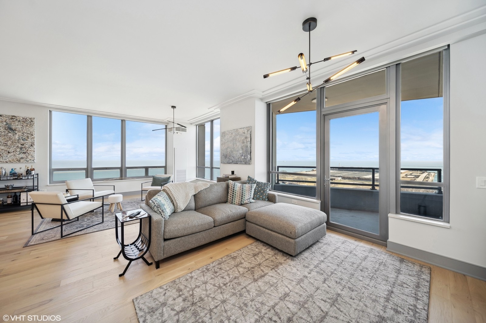 600 N LAKE SHORE Drive Unit: 1511