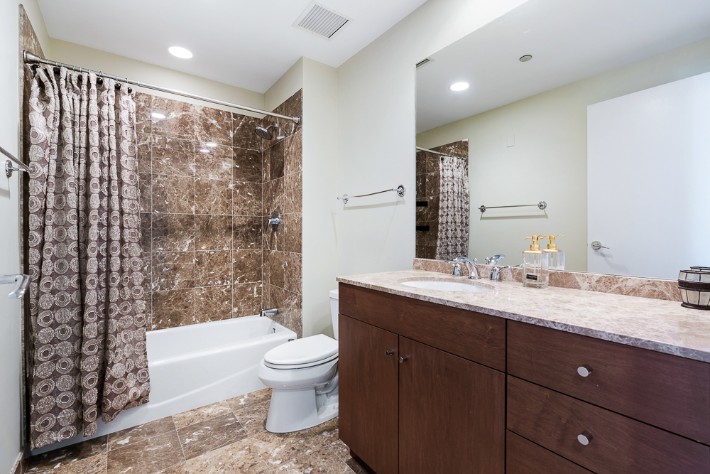 600 N Lake Shore Drive Unit: 3102