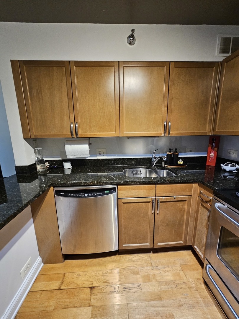 474 N Lake Shore Drive Unit: 3906