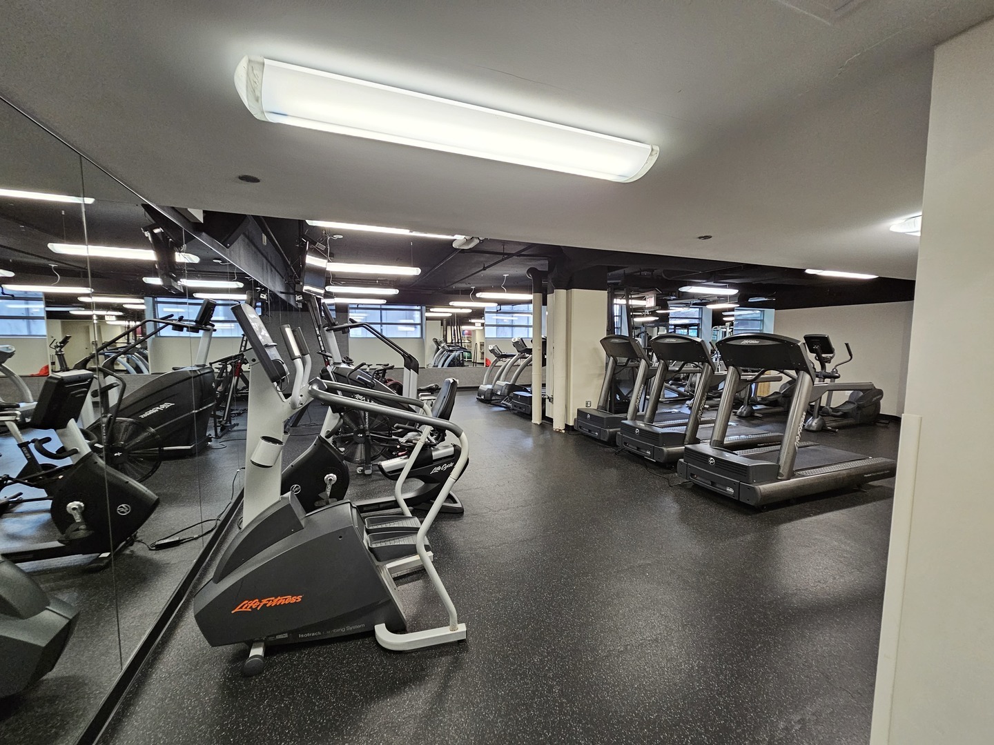 474 N Lake Shore Drive Unit: 3906