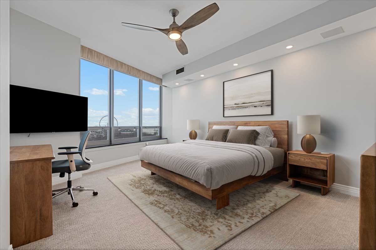 600 N Lake Shore Drive Unit: 915