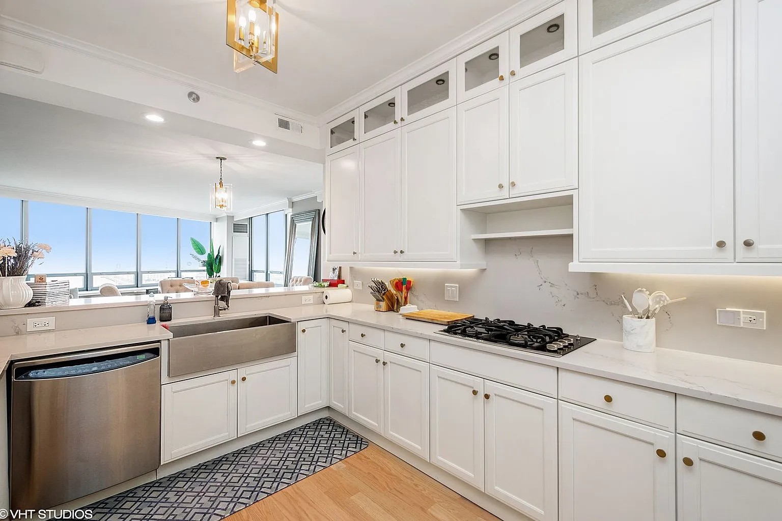 600 N Lake Shore Drive Unit: 1212