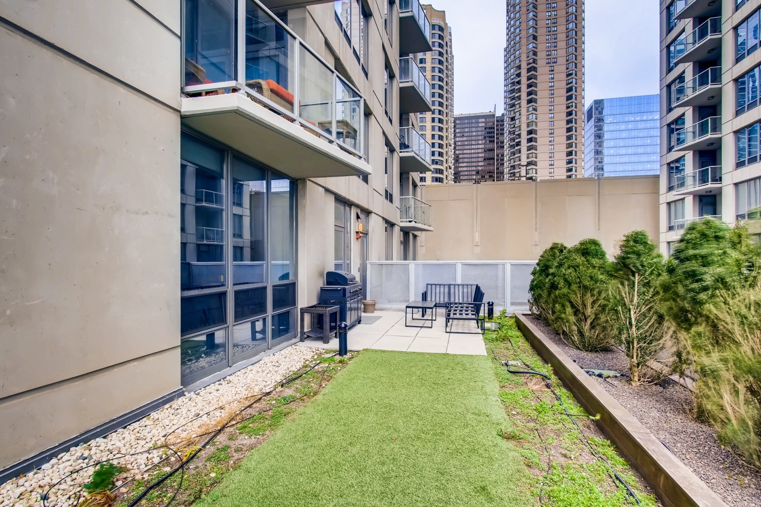 600 N LAKE SHORE Drive Unit: 1010