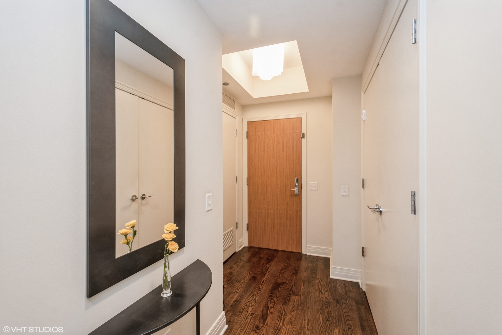 600 N Lake Shore Drive Unit: 2709