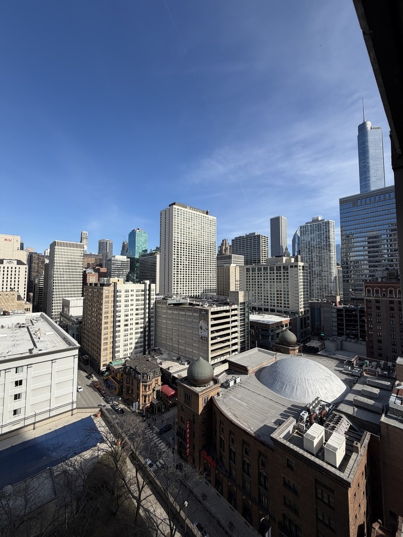 10 E ONTARIO Street Unit: 1701