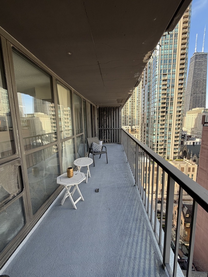 10 E ONTARIO Street Unit: 1701