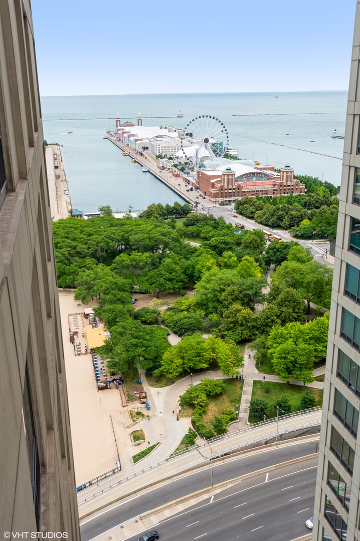 600 N Lake Shore Drive Unit: 2903