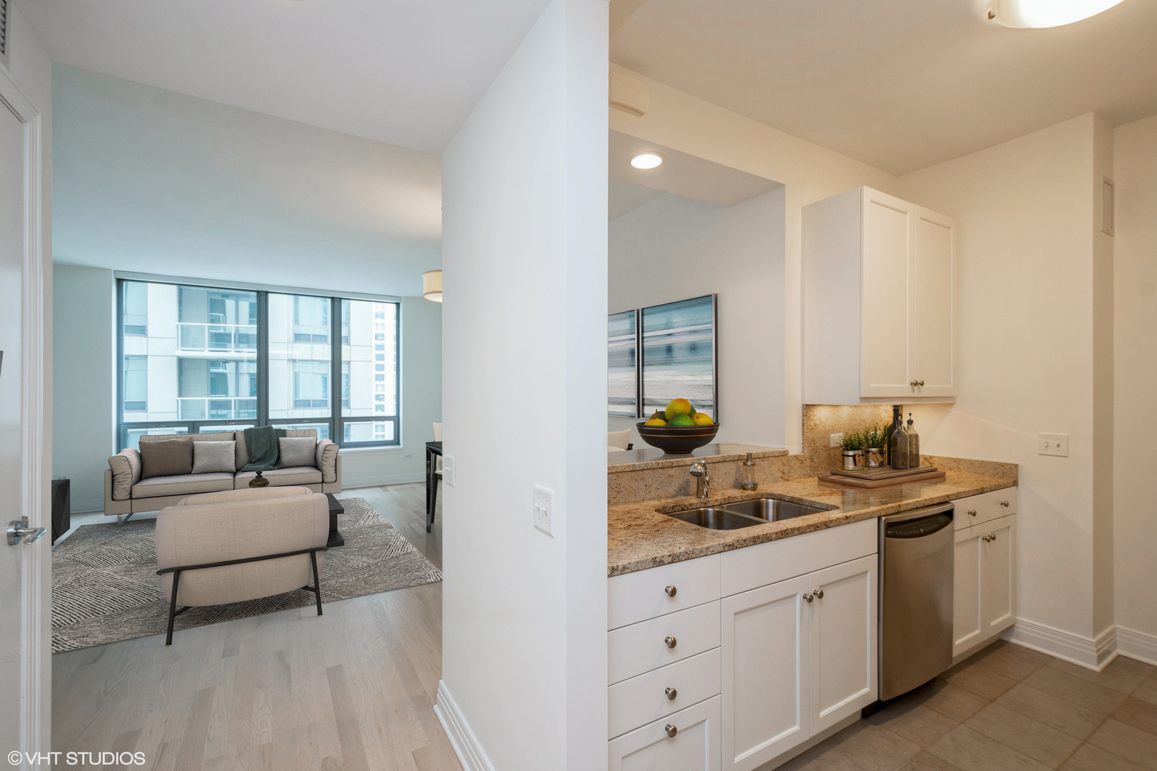 600 N Lake Shore Drive Unit: 2903