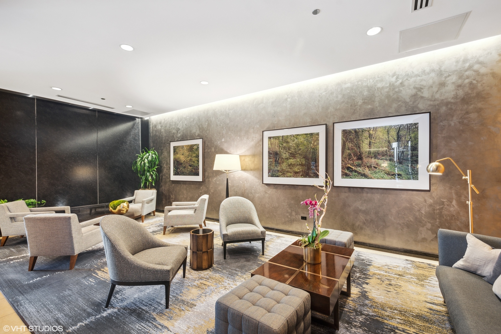 600 N Lake Shore Drive Unit: 2709