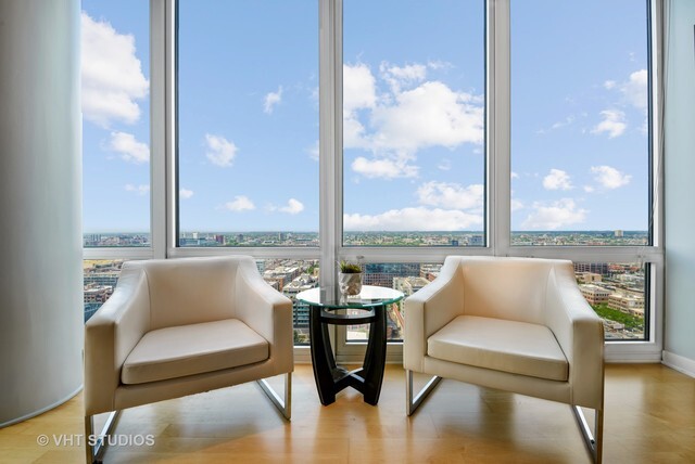 737 W WASHINGTON Boulevard Unit: 2508