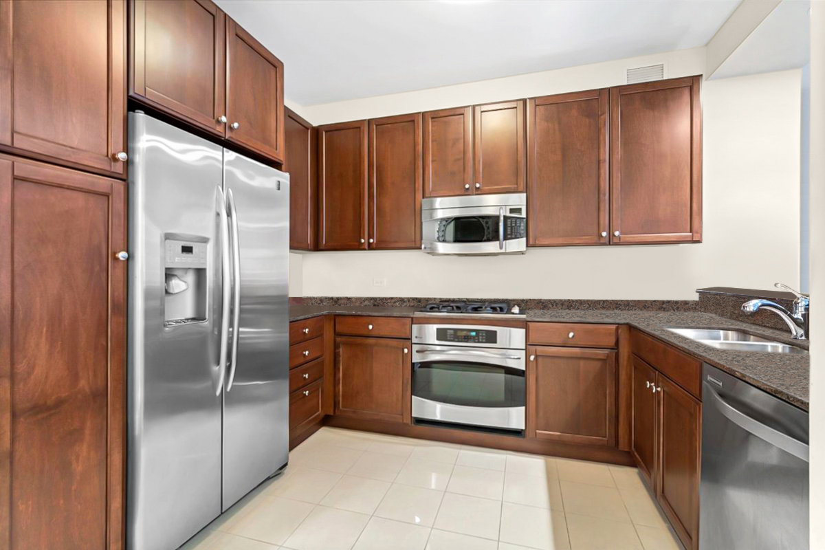 600 N LAKE SHORE Drive Unit: 407