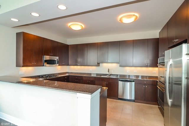 600 N Lake Shore Drive Unit: 3504