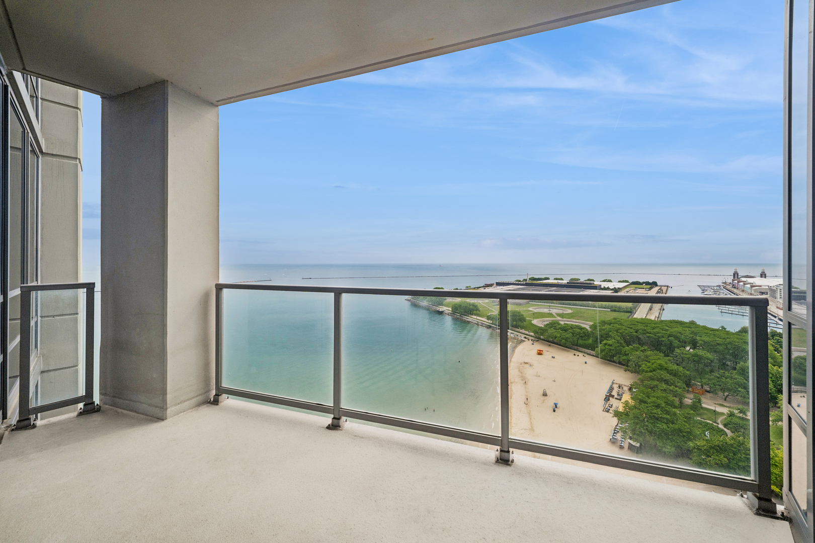 600 N Lake Shore Drive Unit: 2011