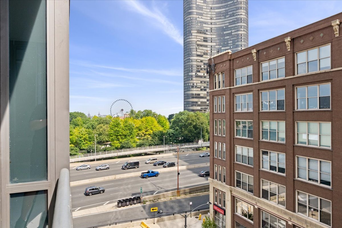 600 N LAKE SHORE Drive Unit: 507