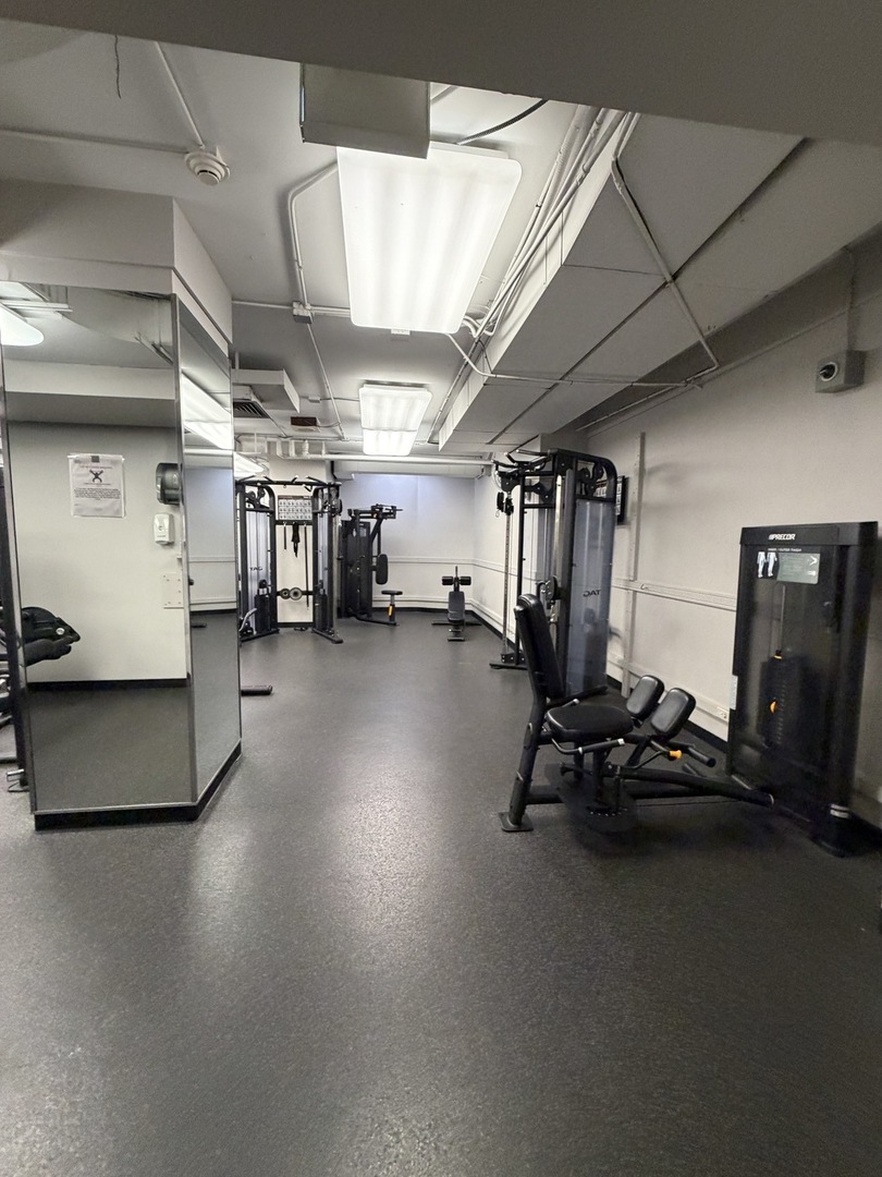 211 E Ohio Street Unit: 2907