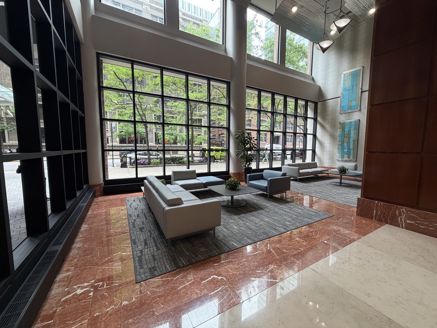 211 E Ohio Street Unit: 2907