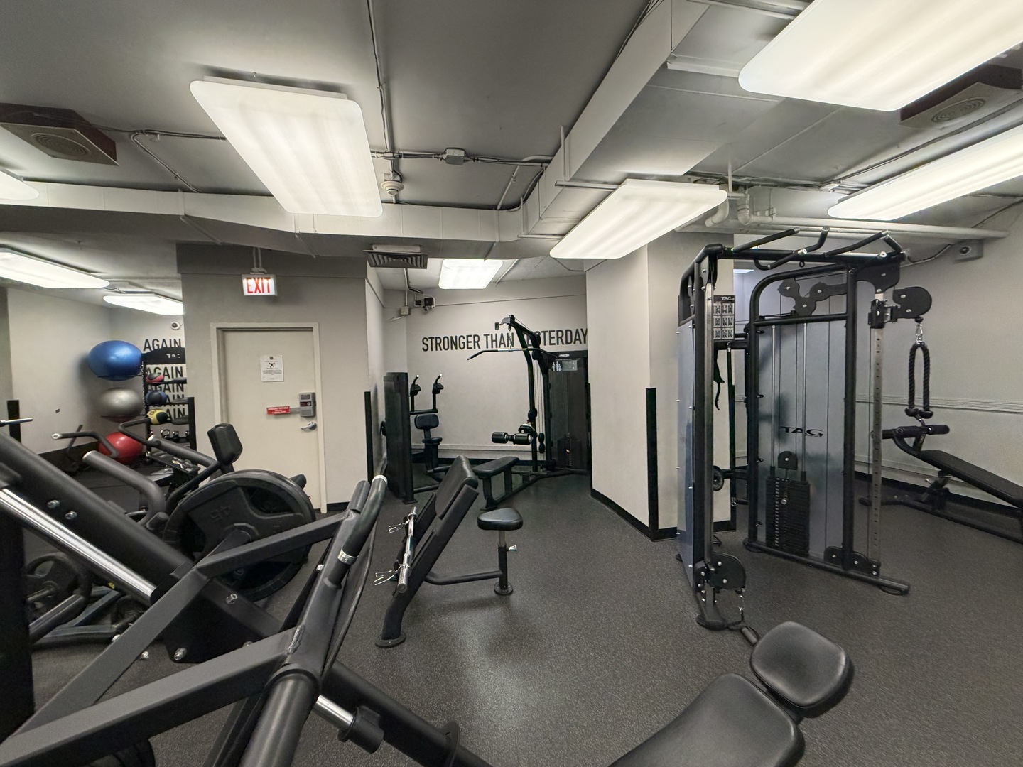 211 E Ohio Street Unit: 2907