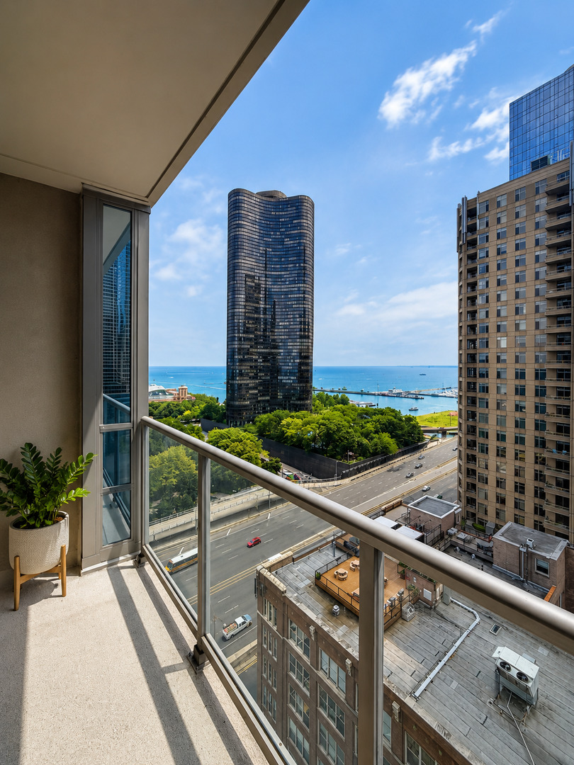 600 N Lake Shore Drive Unit: 1707
