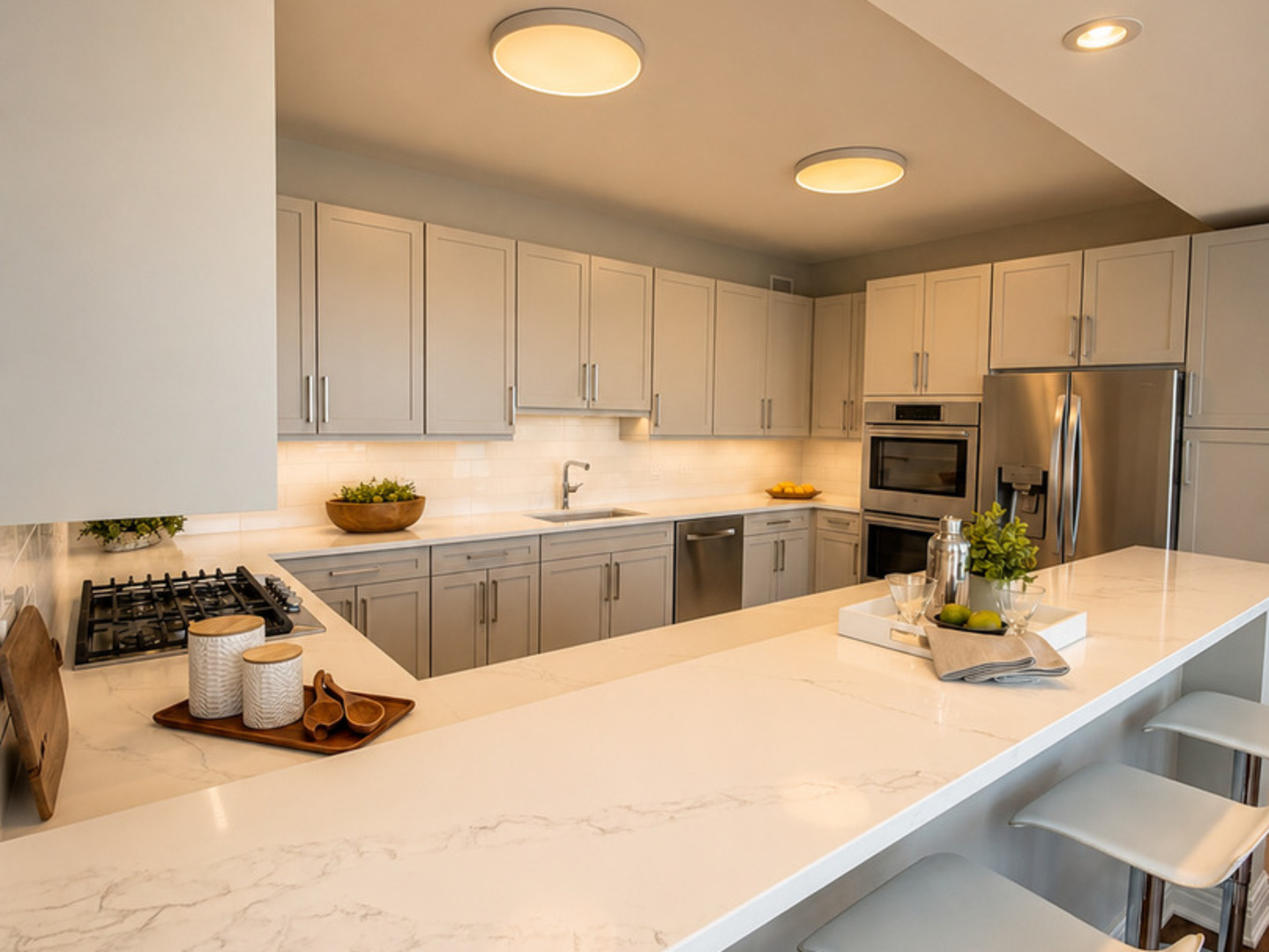 600 N Lake Shore Drive Unit: 3804