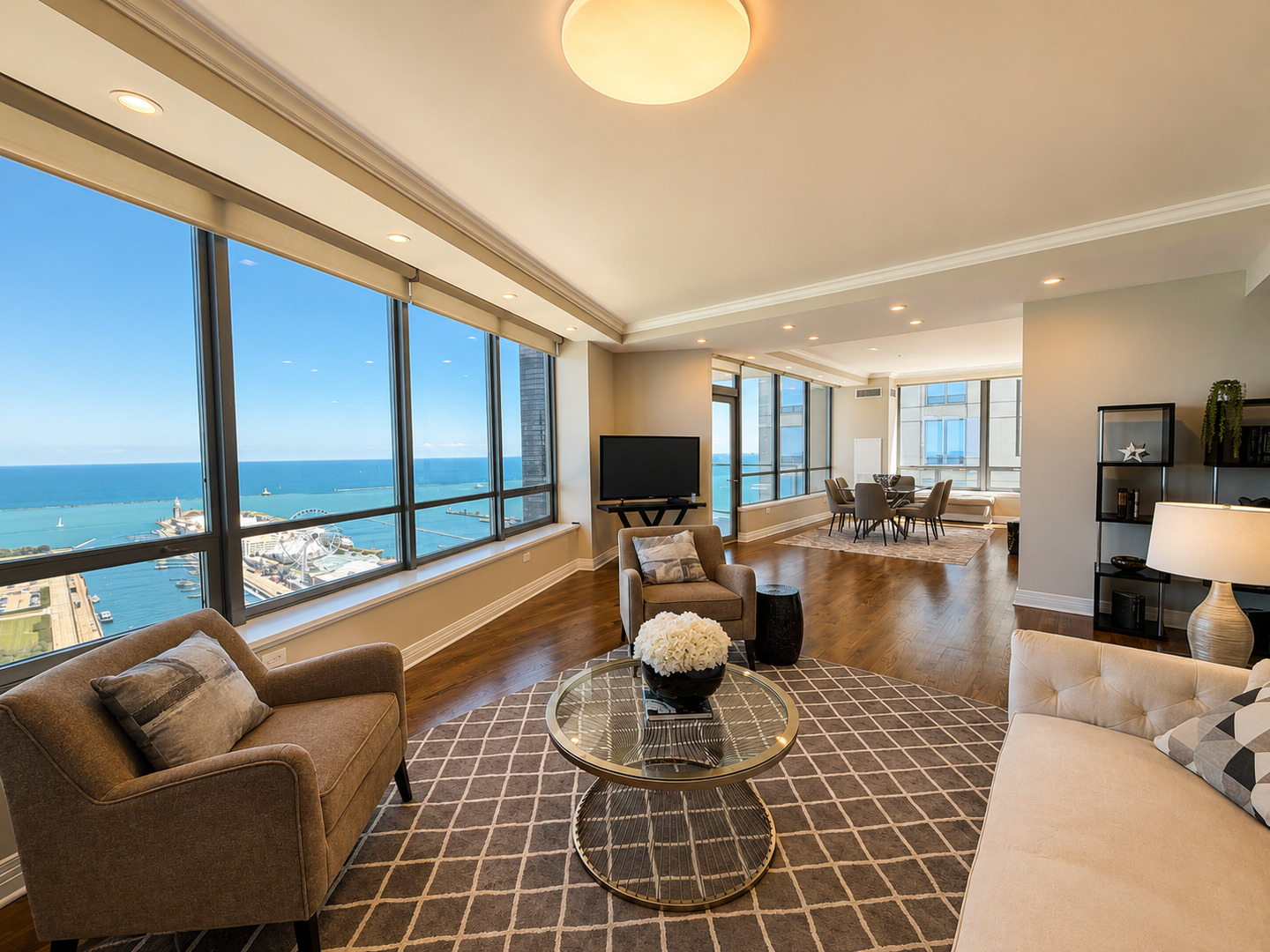 600 N Lake Shore Drive Unit: 3804