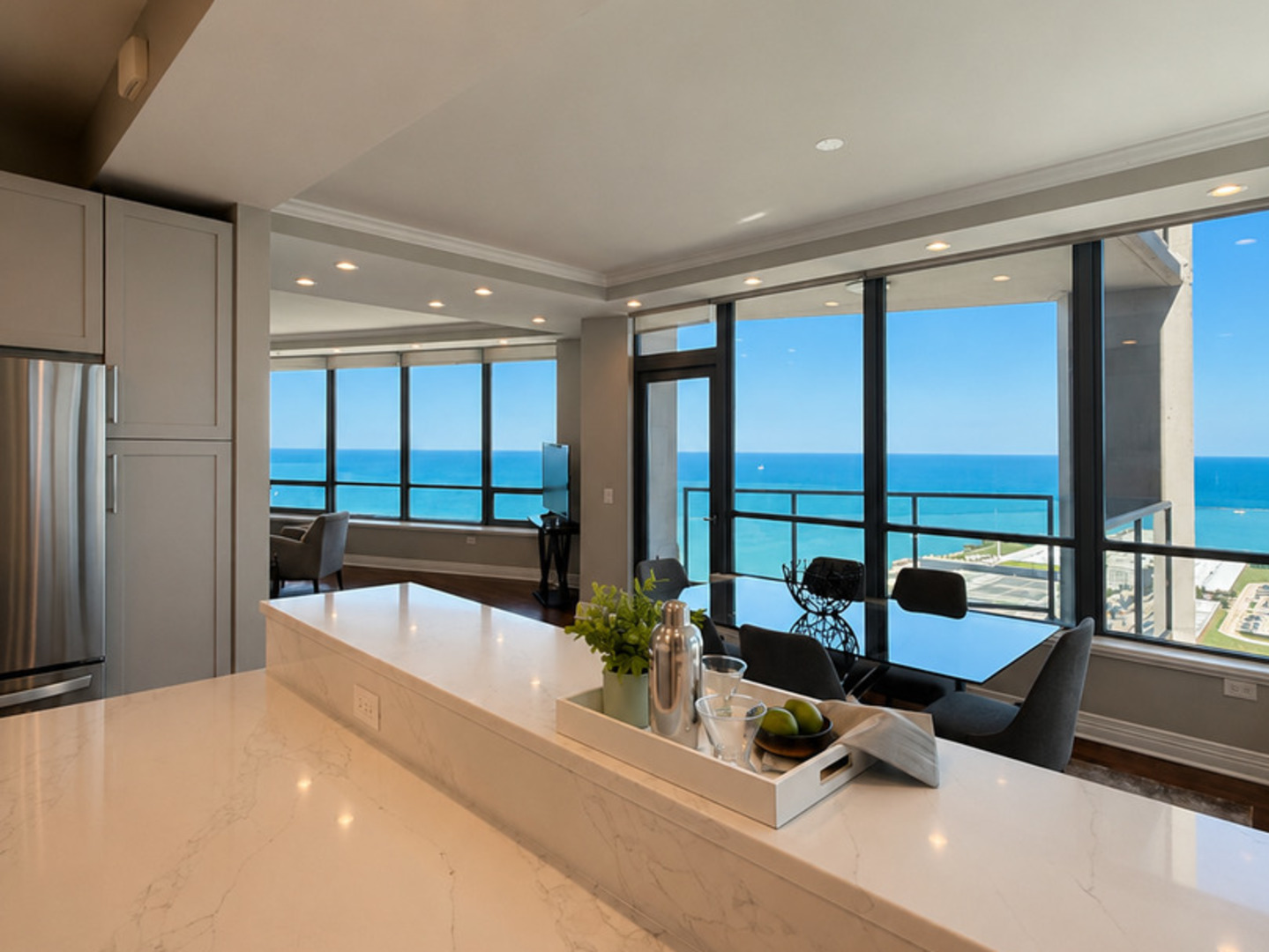 600 N Lake Shore Drive Unit: 3804