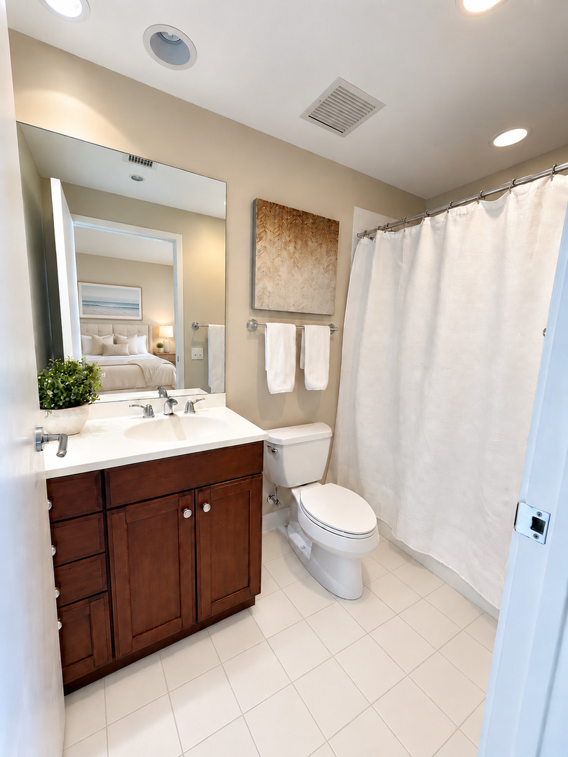600 N Lake Shore Drive Unit: 2011