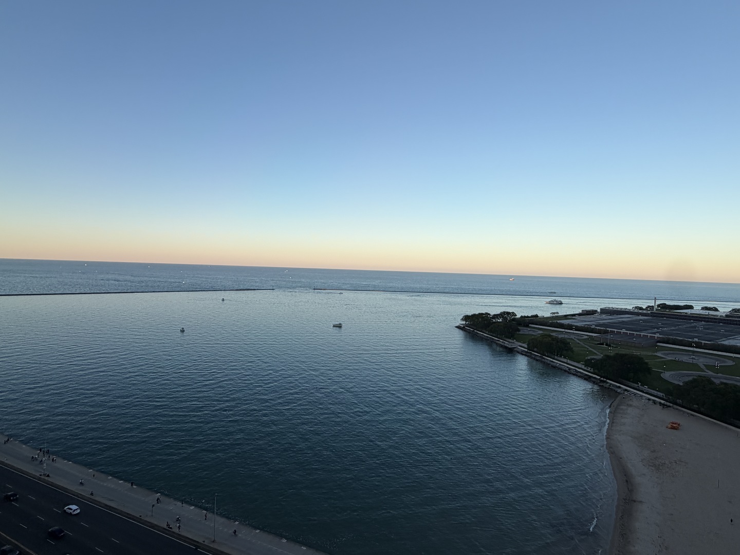 600 N Lake Shore Drive Unit: 2011