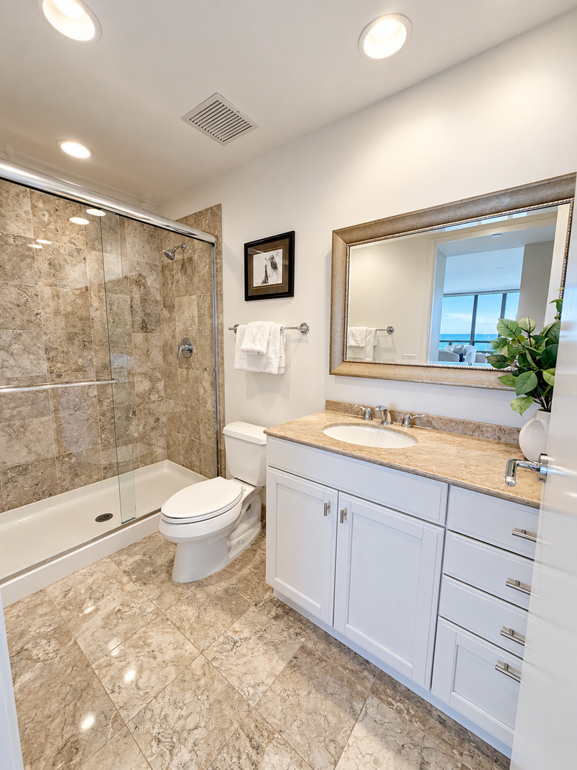 600 N LAKE SHORE Drive Unit: 1011