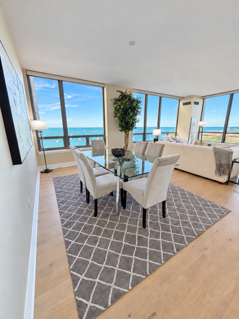 600 N LAKE SHORE Drive Unit: 1011