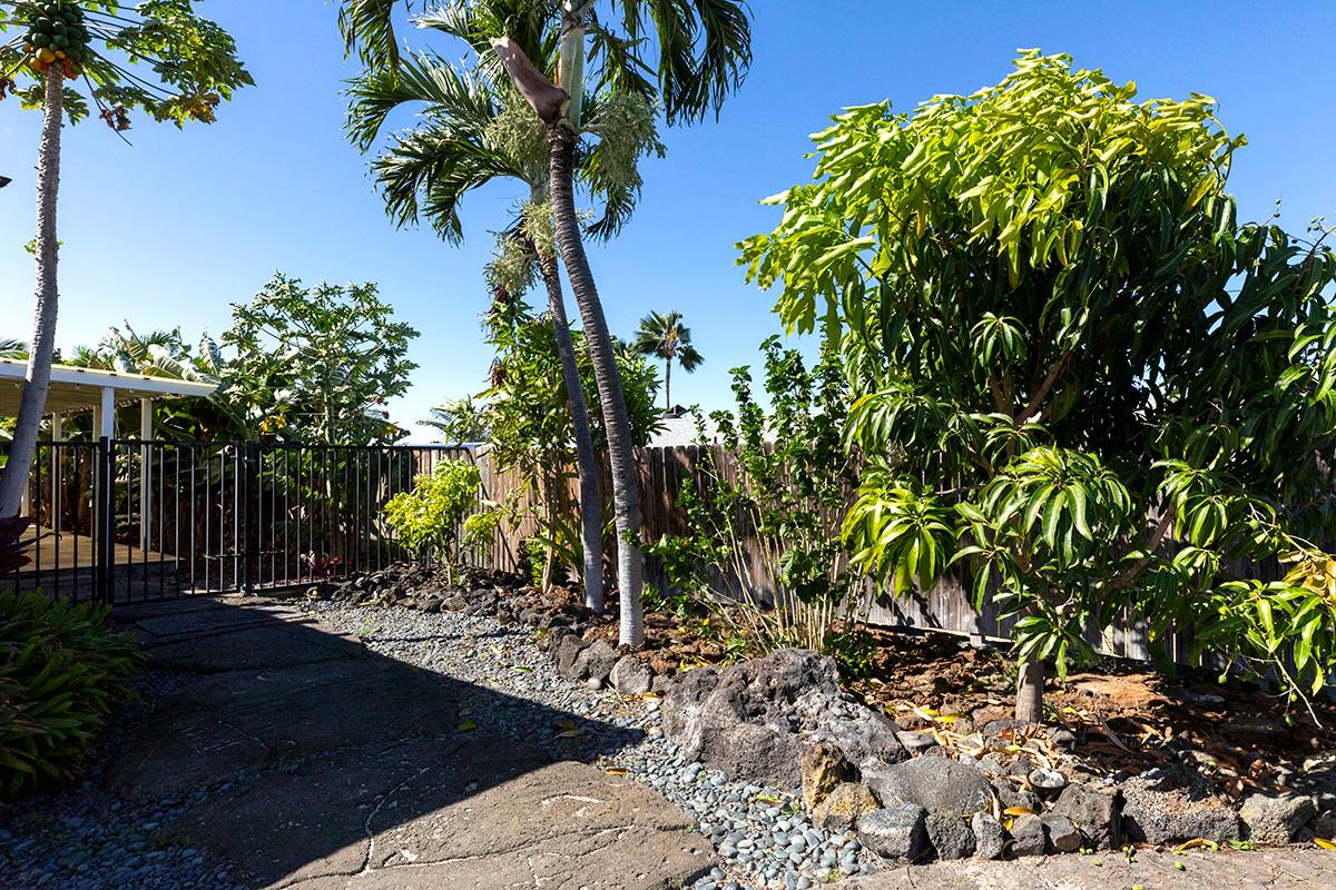 73-1111 MAKAMAKA ST
