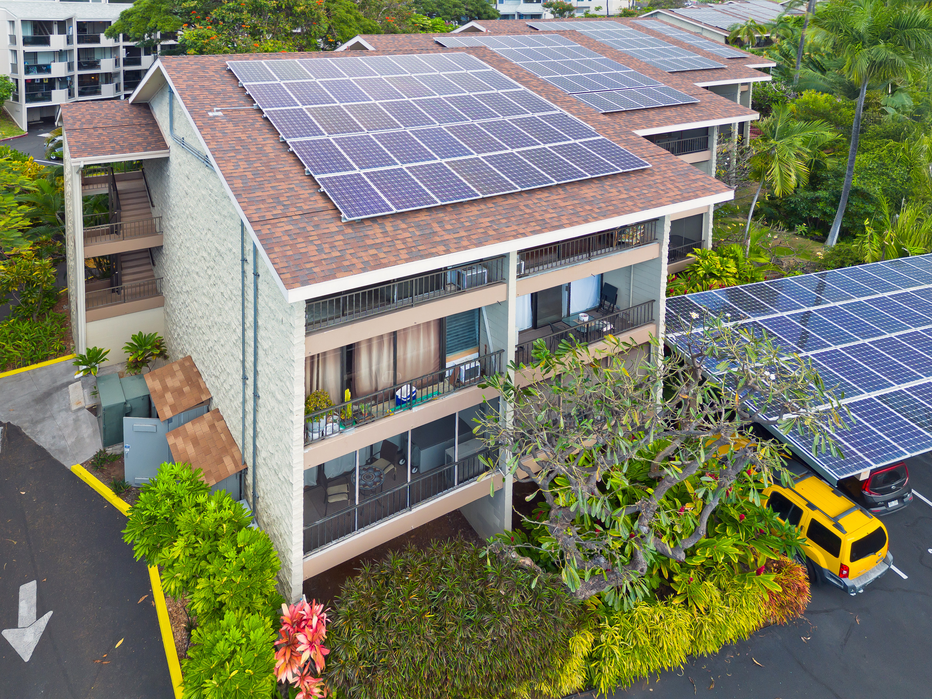 75-5681 KUAKINI HIGHWAY 301