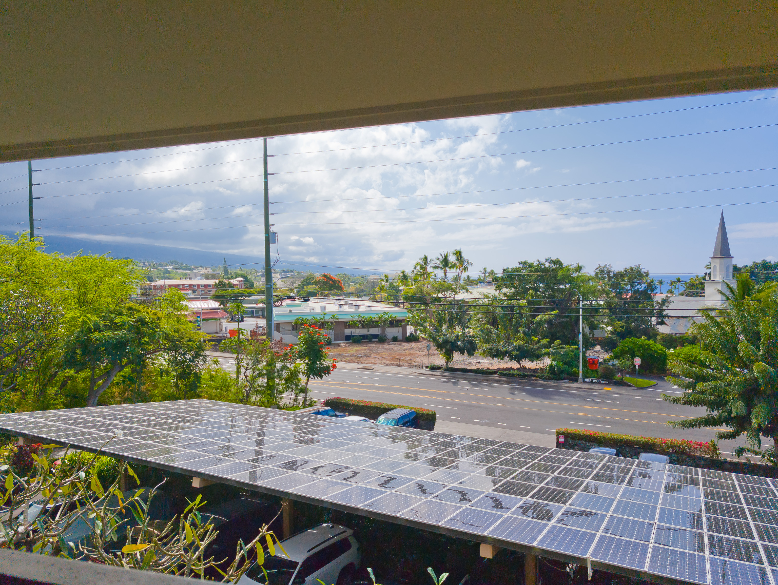 75-5681 KUAKINI HIGHWAY 301