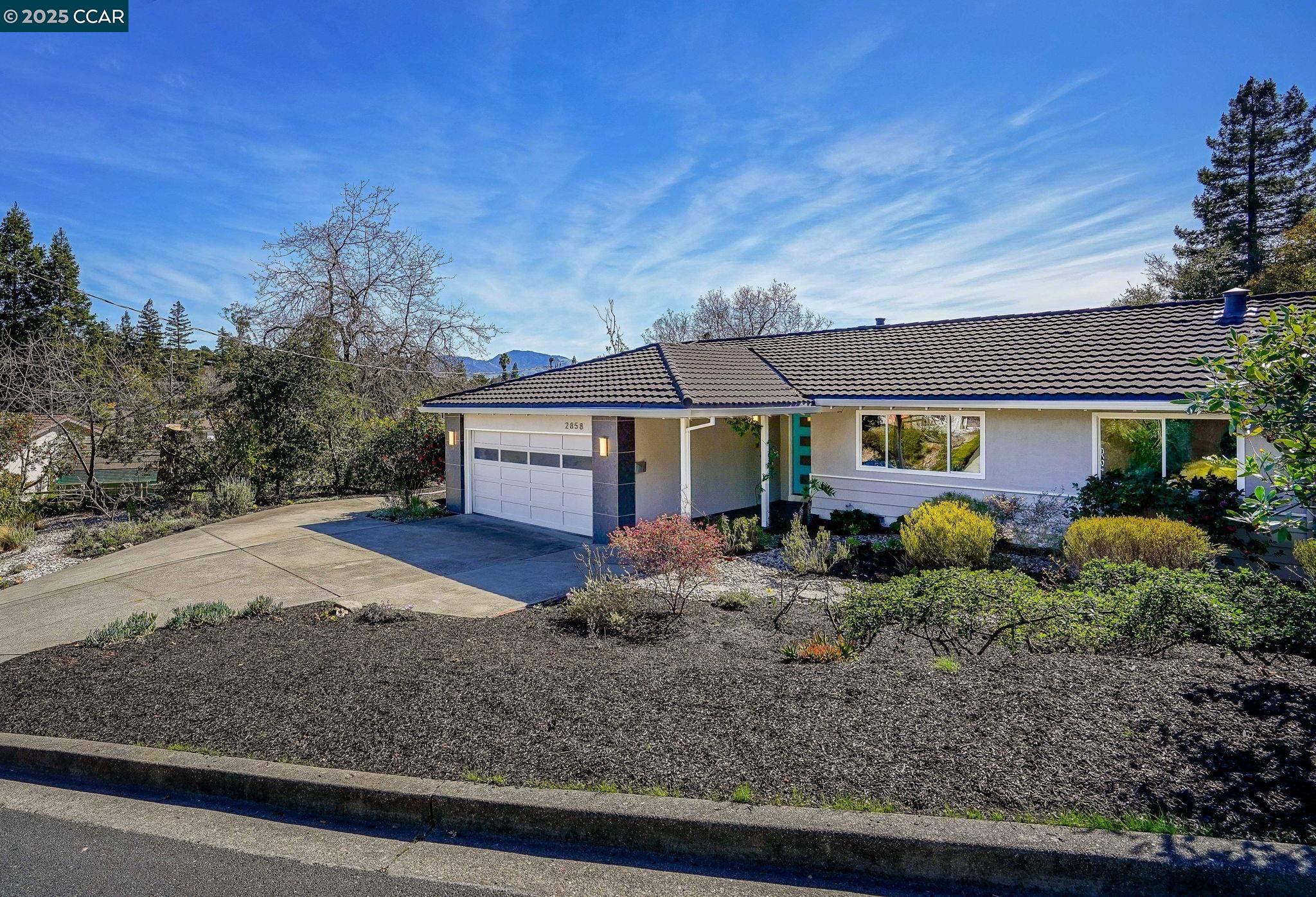 2858 Madeira Way